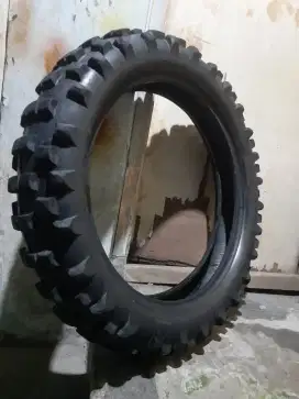Ban trail ban tahu uk 140/80/18 soft compound copotan gpx