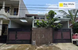 Rumah di blok terdepan Nusa Loka BSD, Dekat Pasar Modern BSD