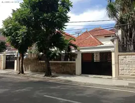 RUMAH JAKSA AGUNG SUPRAPTO Listrik 16.500 watt, Strategis