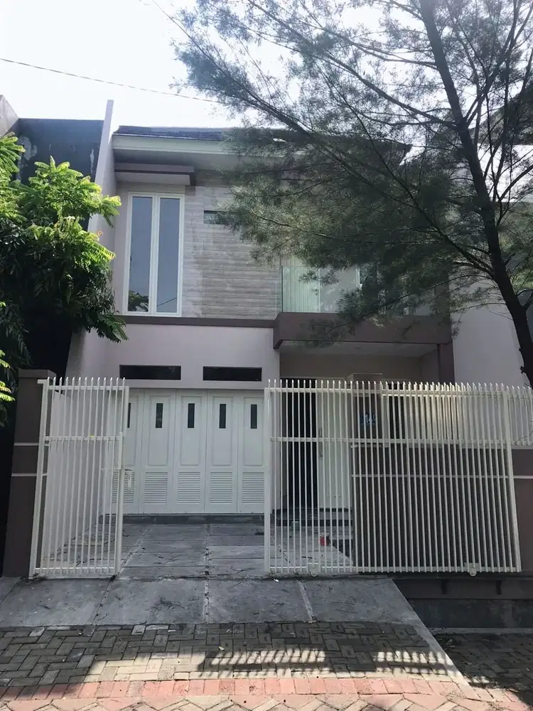 Dijual Rumah New Gress 2Lantai Modern Minimalis Di Gayungsari Surabaya