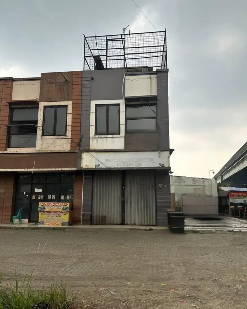 Dijual ruko hook 2,5 lantai dipertigaan cibitung kalimalang