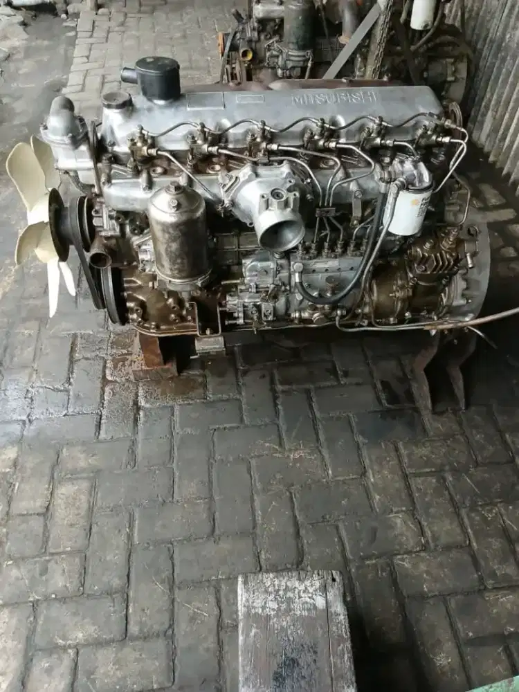 Mesin mobil copotan