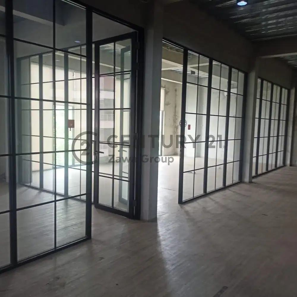 Disewakan Ruko Gandeng 3 Dekat Roxy Mas Jakarta Barat