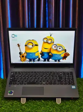 NEC Lavie NX750 — i7-8550U, 8GB/256GB, USB-C, HDMI, SD