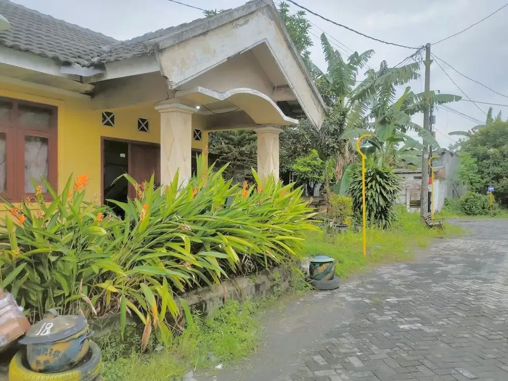 Rumah dijual cepat di Perum Bukit Bambe dekat dengan akses tol