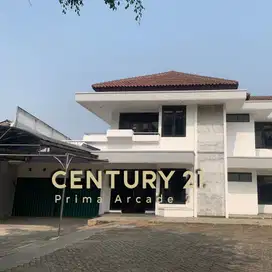 Rumah Luas Cocok Untuk Usaha di Pinggir Jalan Pondok Aren