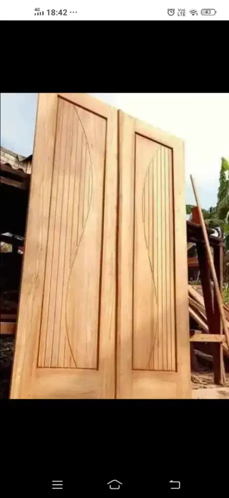 pintu 2 nya ready  dari kayu bekas Borneo