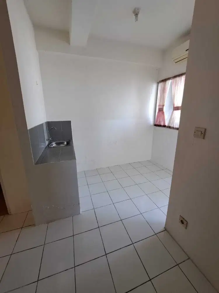 Turun harga dijual unit Apartemen Menteng Square 2 BR unfurnished