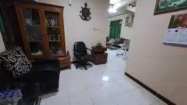 Dijual rumah siap huni lokasi strategis di Kebon Jeruk dekat RCTI