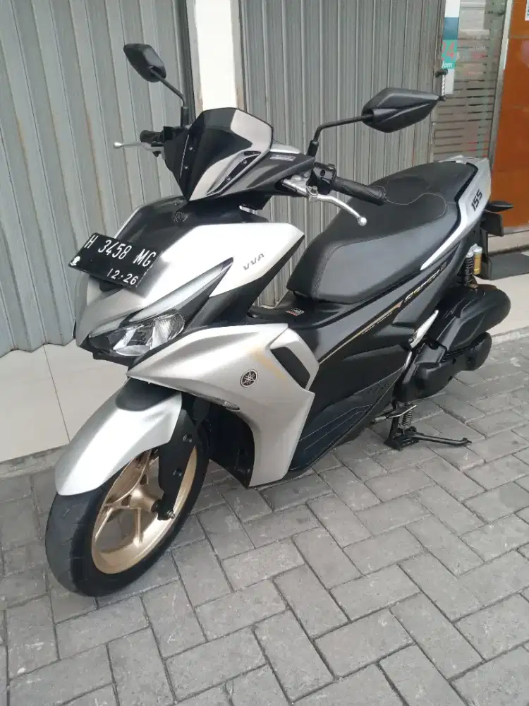 Yamaha AEROX S 2021 silver