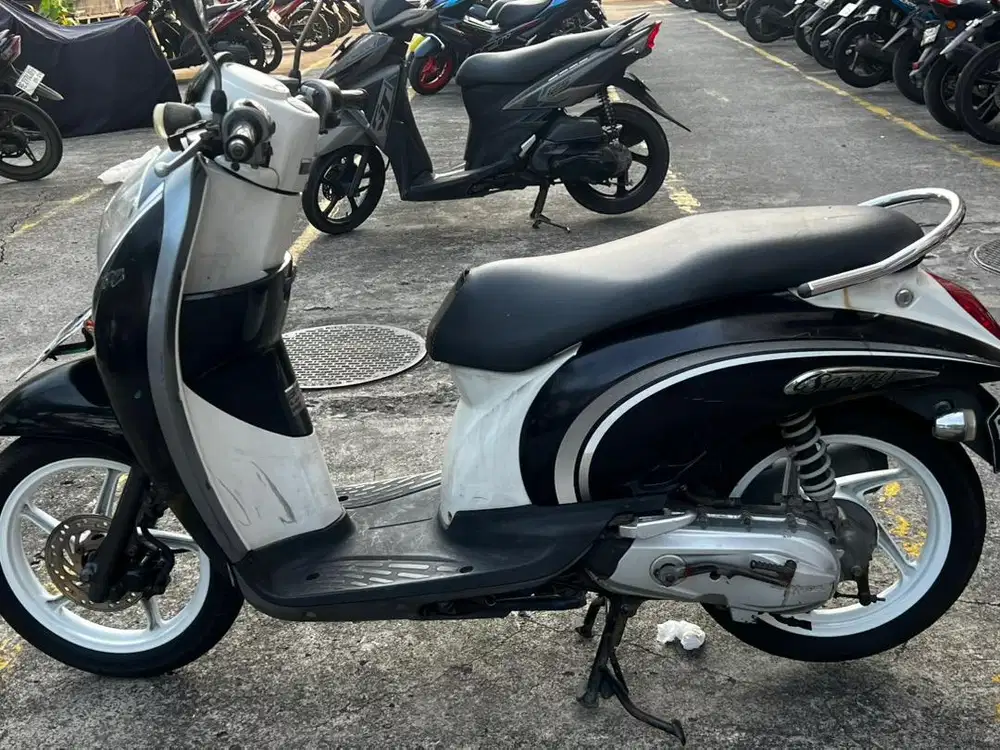 Motor Scoopy 2011