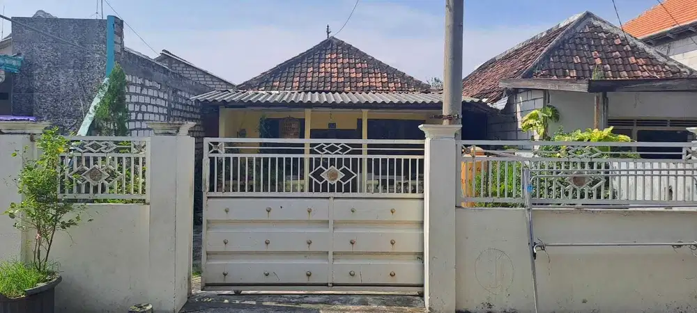 RUMAH DI KELURAHAN  BENOWO, PAKAL SURABAYA
