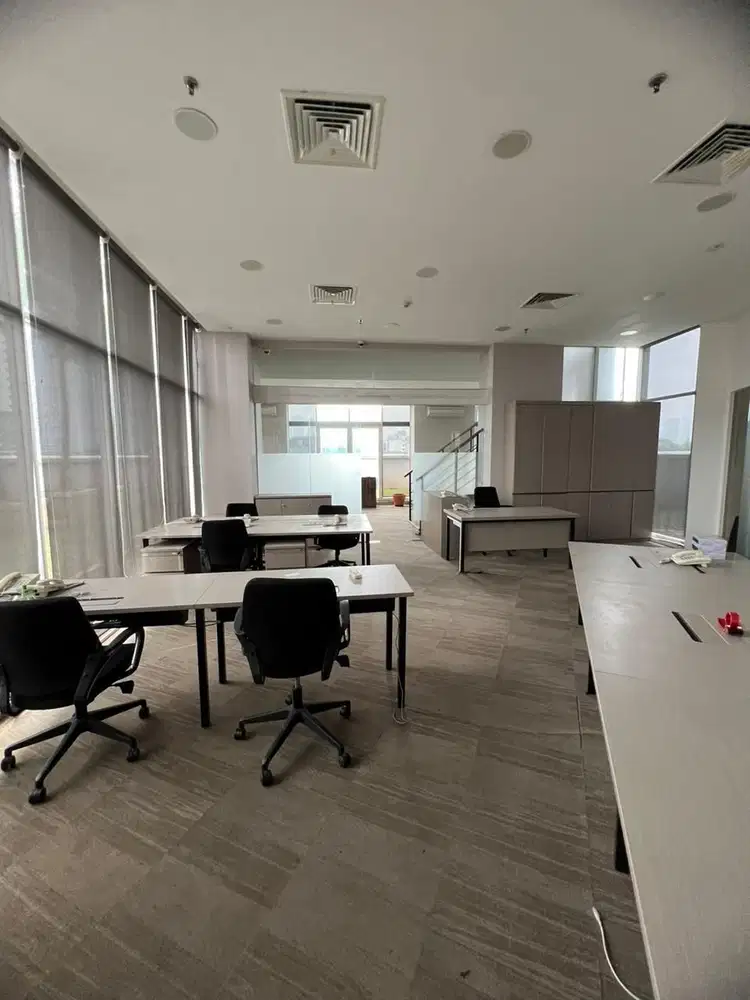 Ruang KANTOR DIBAWAH NJOP  DI APARTEMEN GP PLAZA Dekat gedung MPR DPR
