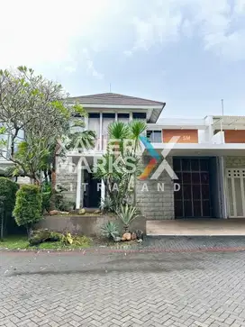 Rumah Royal Park, Citraland Bangunan 2 Lantai Modern
