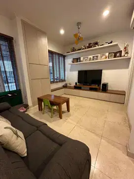 Disewakan Rumah Siap Huni di Lebak Bulus Jakarta Selatan