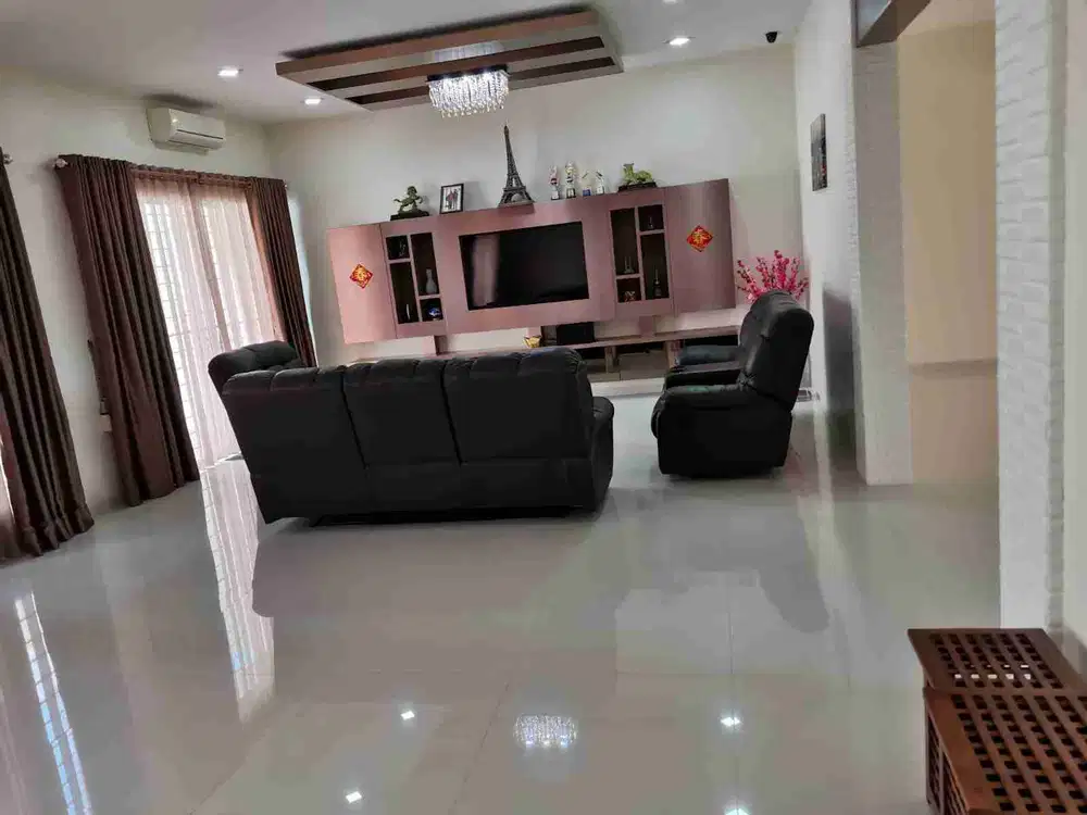 rumah mewah di bukit permata baloi