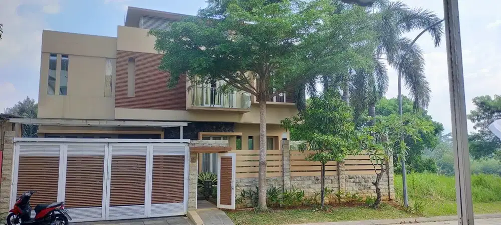 Dijual Rumah sangat Asri Pemandangan gunung di Sentul City Bogor