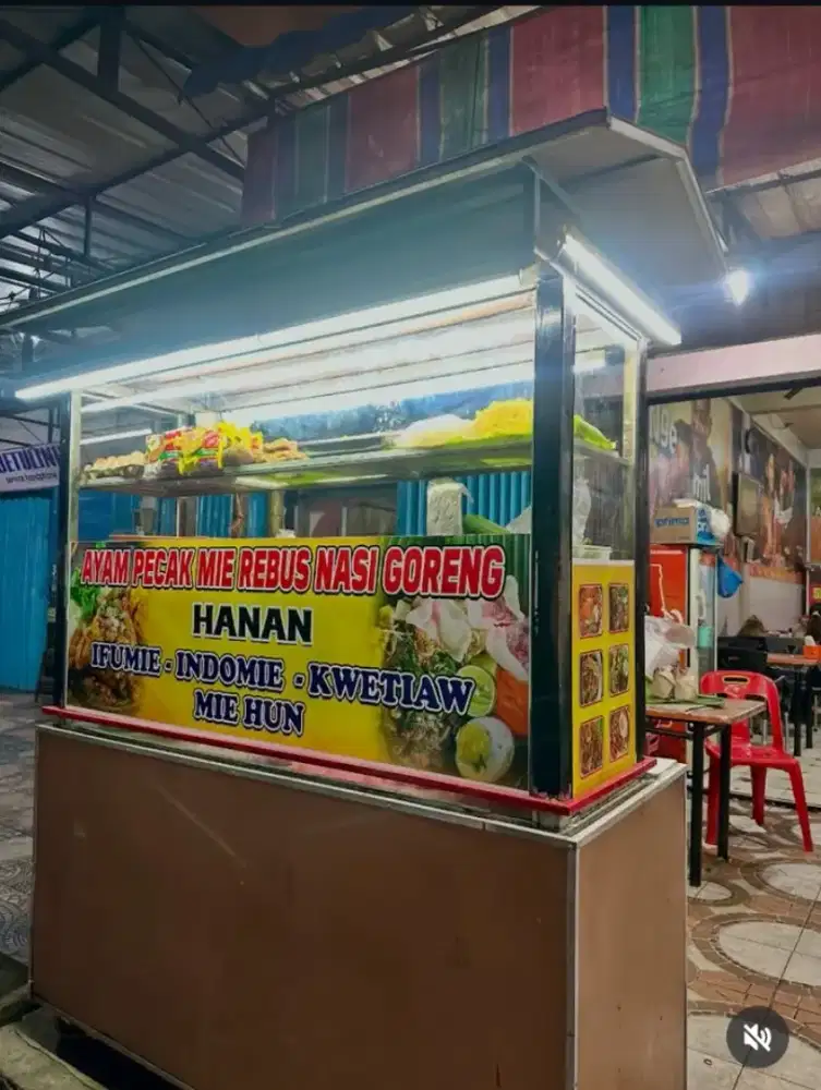 Jual nasi goreng dan jus