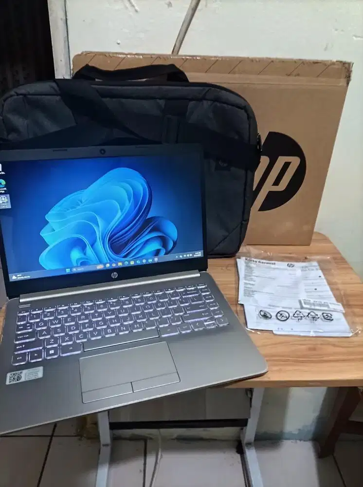 Laptop HP 14S DK1510AU