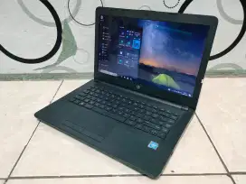 Di jual Laptop Laptop HP 14 - bs745TU mulus