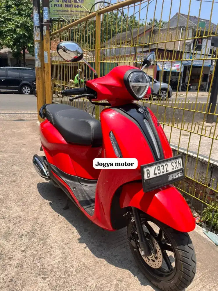 Yamaha grand filano tahun 2024 merah