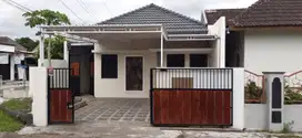 Rumah Baru Siap Huni Dalam Perumahan Lokasi Berbah Dekat AMPLAZ