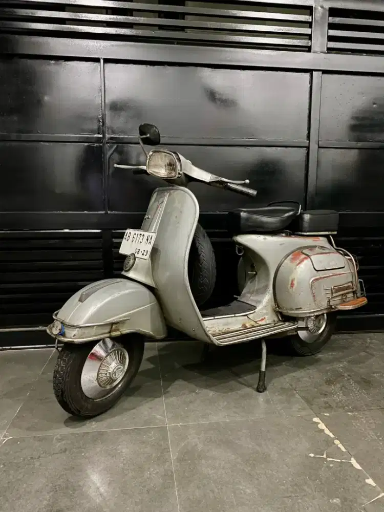 Vespa sprint veloce 1977