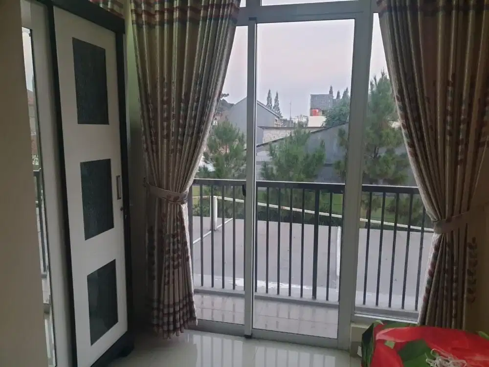 Disewakan Rumah Di Grand Galaxy City Bekasi