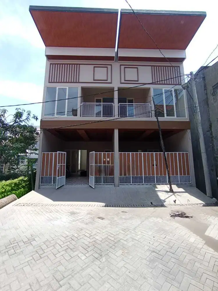 Jual Rumah Baru 2 lantai Babatan Pilang Surabaya