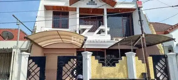 Rumah Simpang Darmo Permai Utara dkt Pakuwon Indah Graha Famili PTC