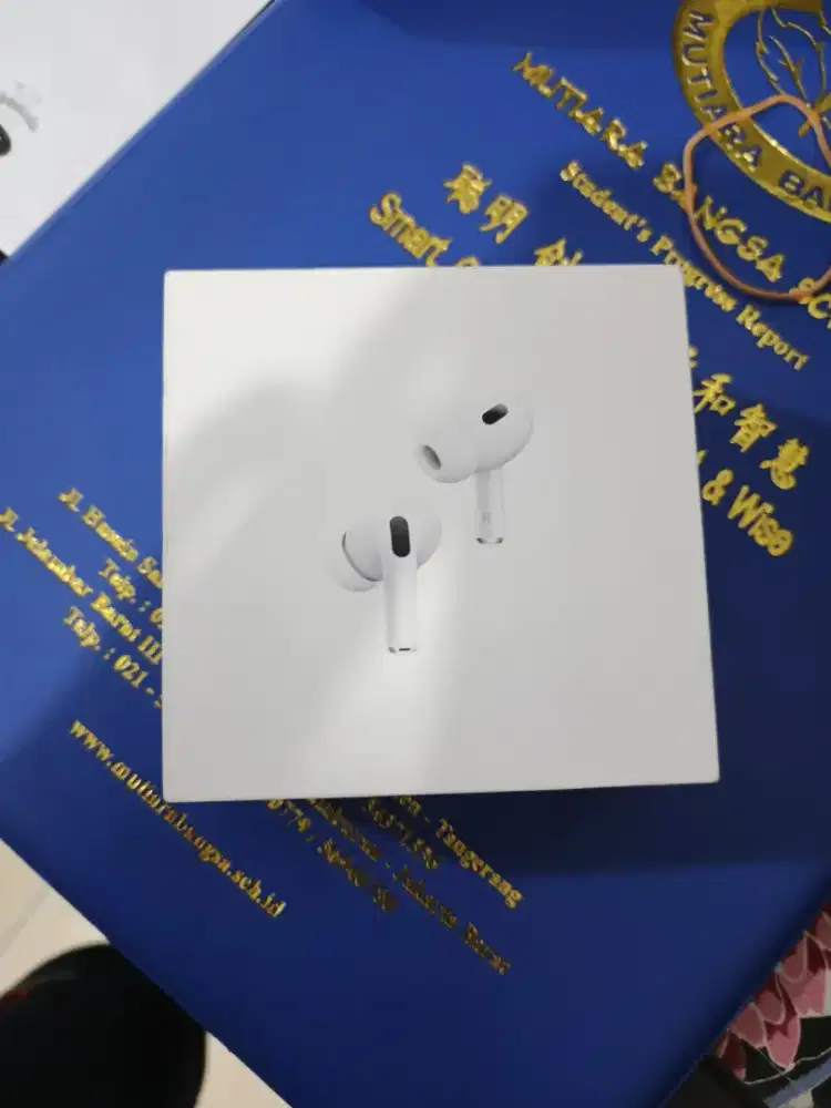 DIJUAL BARU AIRPODS PRO GEN2 NEW SEGEL IBOX NEGO BENSIN