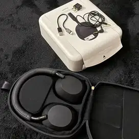 Sony WH-1000XM5: Noise-cancelling Headphone XM5