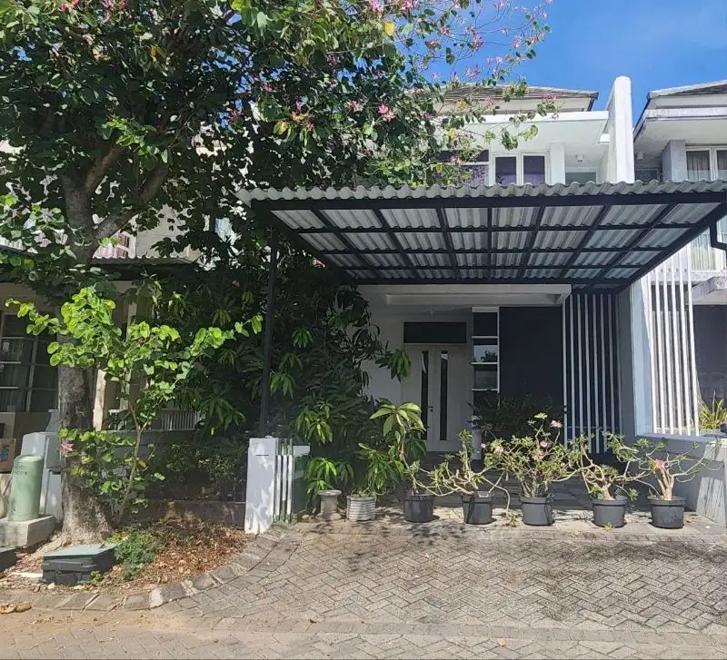 Rumah Minimalis Royal Residence Wiyung