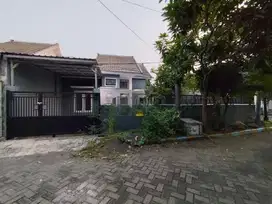 GUNUNGANYAR BAWAH PASAR ‼️ Rumah Hook Termurah Luas 152m2 Hitung Tanah