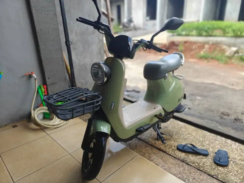 Sepeda Listik Uwinfly R8S Mulus Masih Seperti Baru
