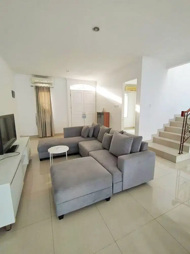 Disewakan Rumah Cluster Vassa Lake Vassa Residence Lippo Cikarang