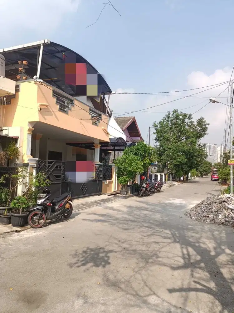 Dijual rumah besar 2,5lantai di Perumahan Tytyan Kencana Bekasi
