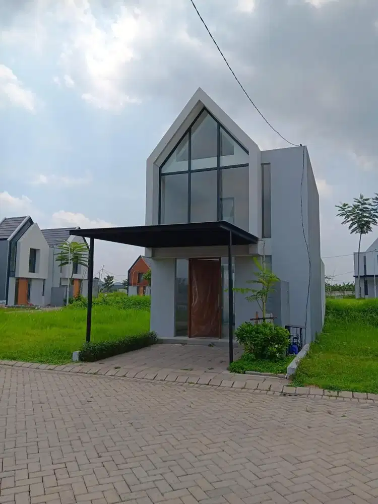 Rumah Baru 2 Lantai Royal Residence 2