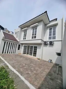 Alicante Gading Serpong Kosong seperti brand new