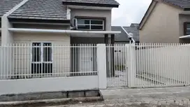 Disewakan Rumah di Alana Cemandi C2, Cemandi - Surabaya