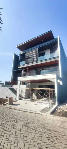 Rumah Baru Citraland 3 Lantai Kamar 5 Lokasi Bagus Luas 12x22