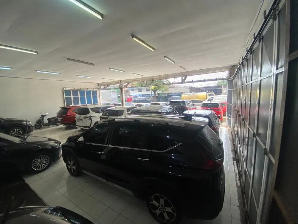 Dijual eks showroom jl raya sultan agung bekasi
