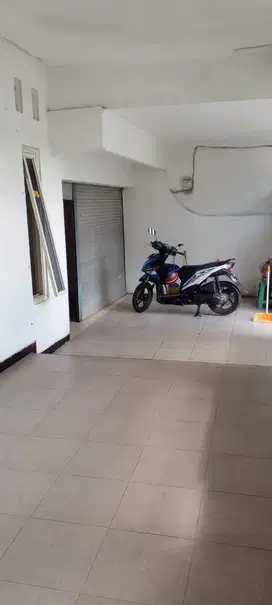 RUMAH 2 LANTAI MURAH. DEKAT RSUD, PSR LARANGAN. BISA UNTUK KOST AN