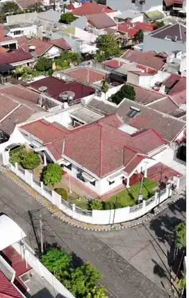 DIJUAL RUMAH HITUNG TANAH SATELIT INDAH SUKOMANUNGGAL SURABAYA TERMURAH