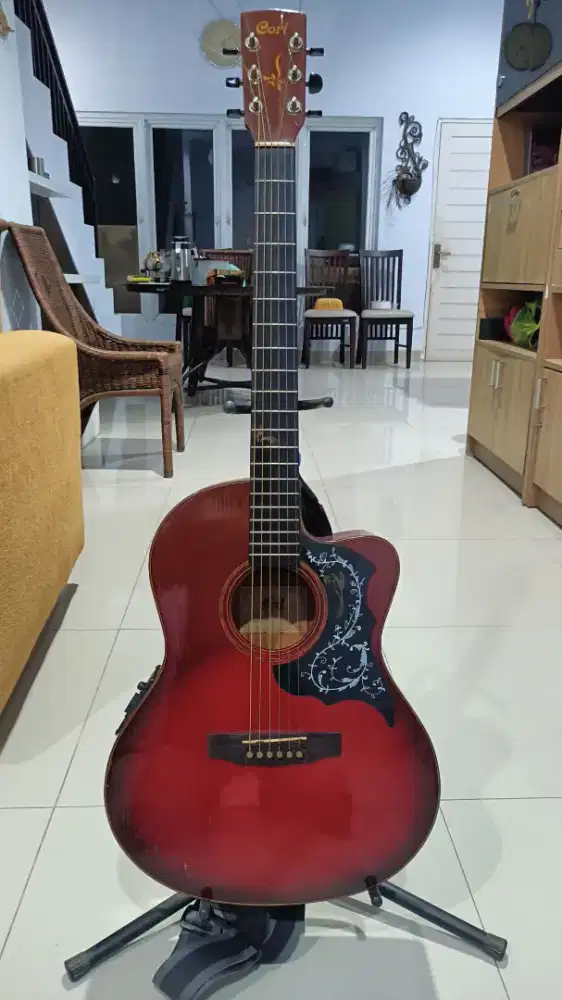 Gitar CORT JADE 6 Pemakaian Pribadi