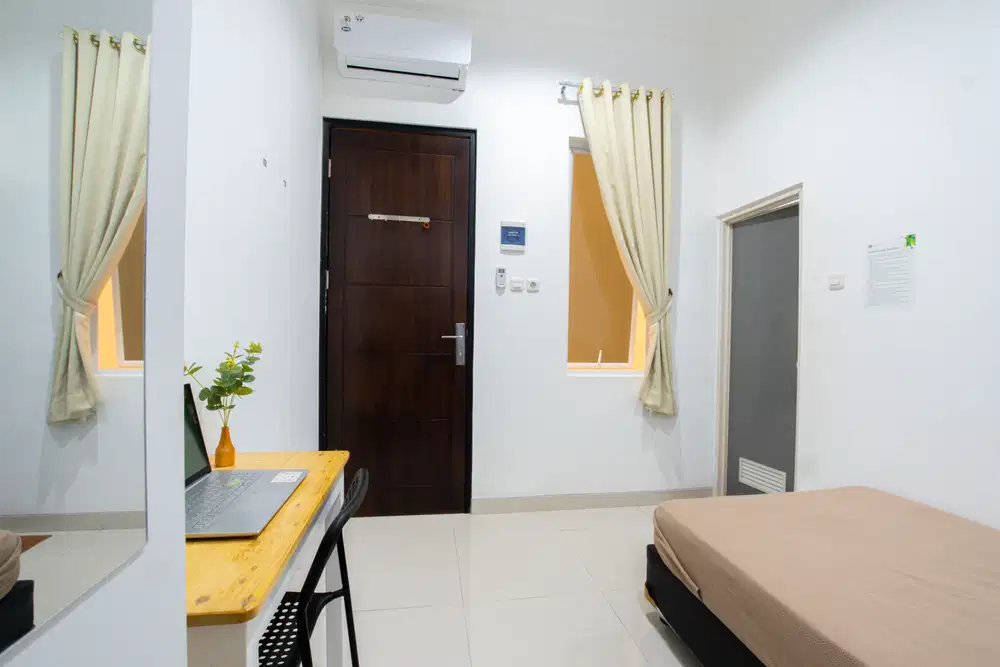 Kos Grogol Cozia House Jendela Koridor Dekat RSUD Tarakan Jakarta