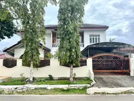 Rumah Asri, Hoek, Bagus SHM di Cempaka Putih Tengah, Jakpus, Dekat TOL