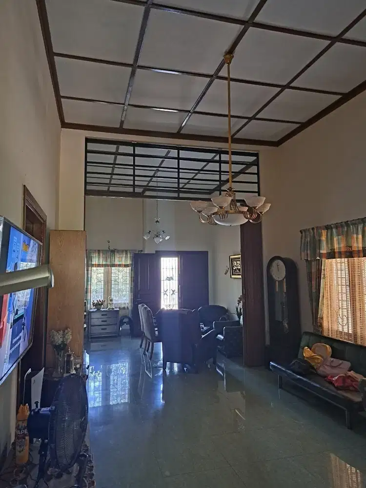 Rumah Jalan Bawean STRATEGIS KOMERSIAL AREA, COCOK BUAT USAHA