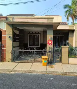 Dijual rumah siap huni bangunan lama citra raya Cikupa