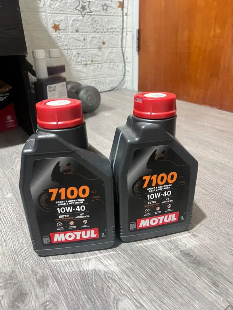 Oli Motul 7100 (10w-40)